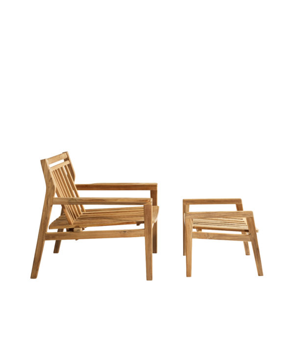 M7 Sammen Footstoll fra FDB Møbler i teak sammen med M6 lounge chair