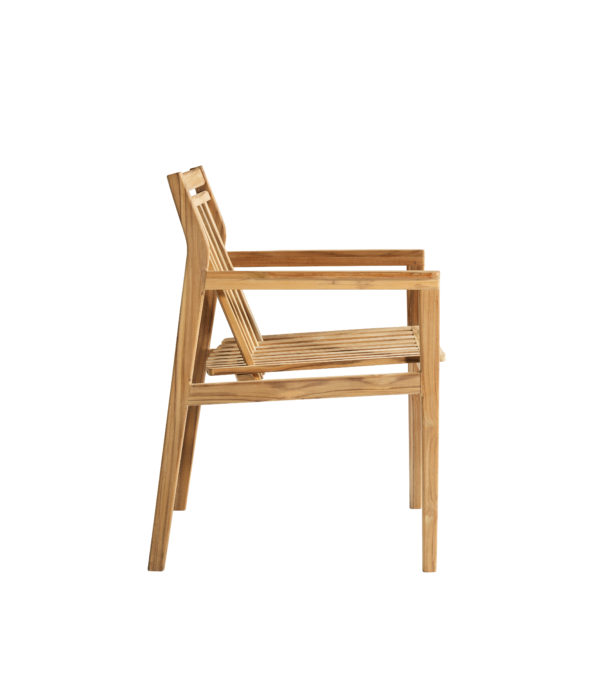 M1 Sammen Garden Chair. Hagestol i teak fra FDB Møbler sett fra siden
