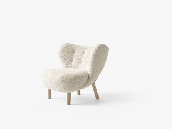 Little Petra lenestol fra &tradition i Sheepskin Moonlight