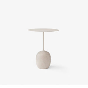 Lato LN8 fra &tradition, produktbilde av sidebord i hvitt metall med hvit steinfot