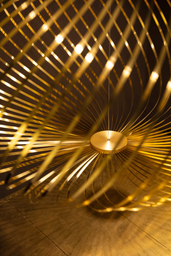Spring Led Messing fra Tom Dixon