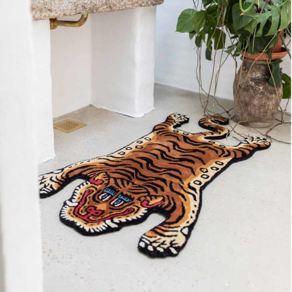Tiger rug small fra Bongusta, teppet vist i miljø