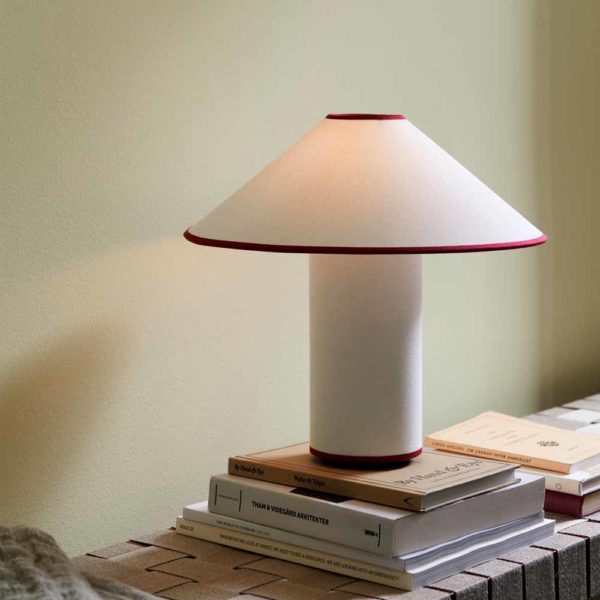 Colette ATD6 Bordlampe fra &tradition, lampen vist i miljø