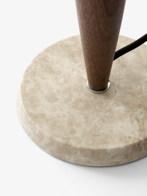 Herman SHY3 Bordlampe fra &tradition, detaljbilde av lampefot