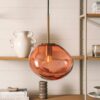 Crystal Stone | Morgenrød fra Hadeland Glassverk, miljøbilde av lampe med messing