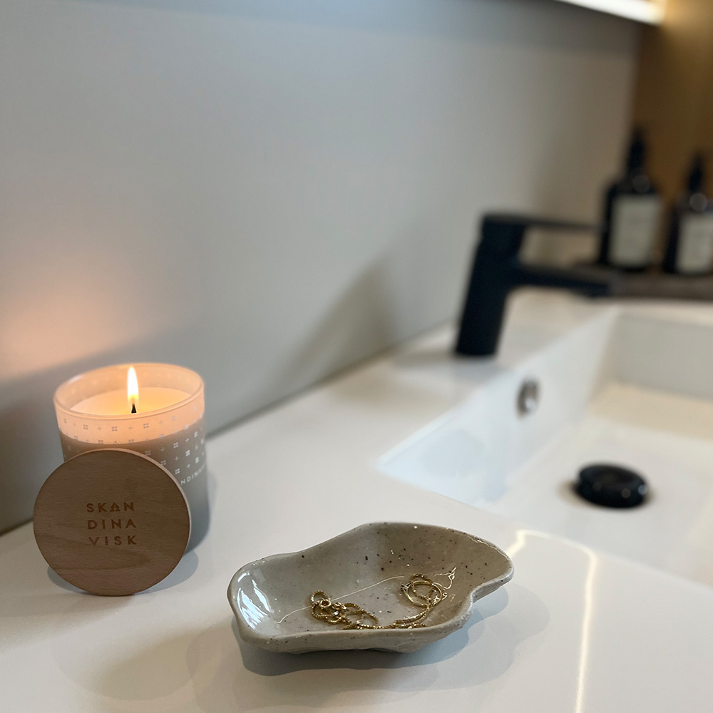 styling av baderommet-skandinavisk-dbkd-interiør-et hjem